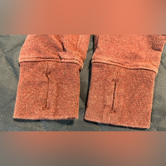 Women’s large burgundy turtle neck/cowel neck Yogacore sweatshirt. - Picture 5 of 8